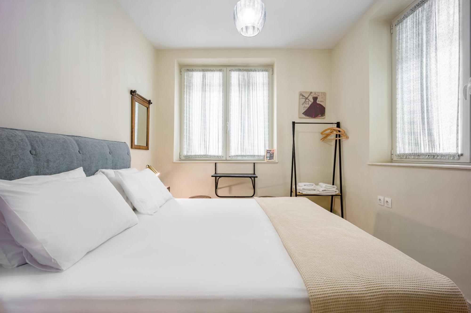 Bentzi...Boutique Apartment 1, Classic Double With Kitchenette, 2 Guests Athene Buitenkant foto